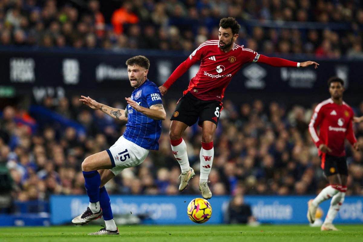 EPL: Amorim begins life at Man United with 1-1 draw against Ipswich